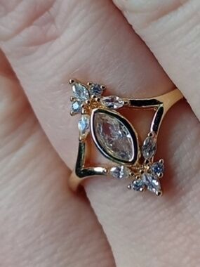 ❤️ $9 Each Or Bundle 4/$20 Gold-Tone Marquise CZ Diamond Shapped Ring - Size 8